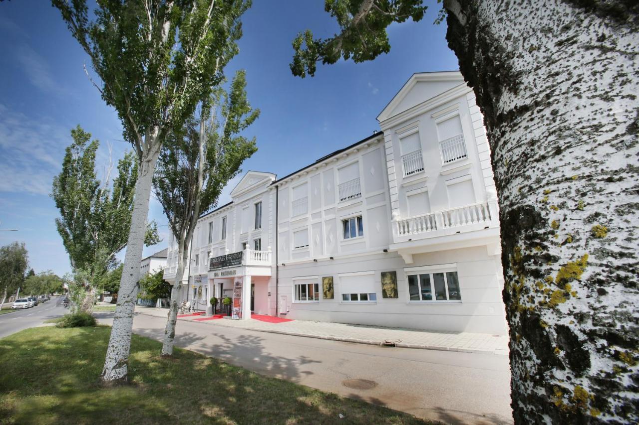 25H Spa-Residenz Pools In & Out, Private Garden & Beach Neusiedl am See Eksteriør bilde